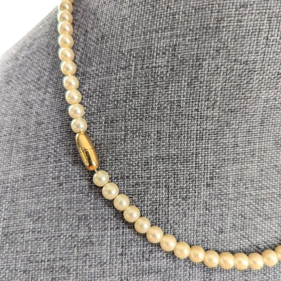 Vintage Retro 50s Champagne Faux Pearl Classic Choker Style Necklace 17" - Picture 3 of 3